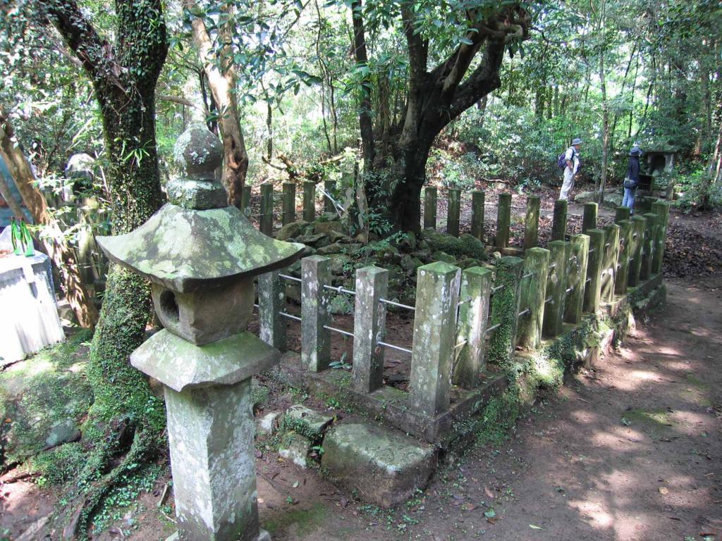 Yatsushiro Shrine (Myōken Shrine)